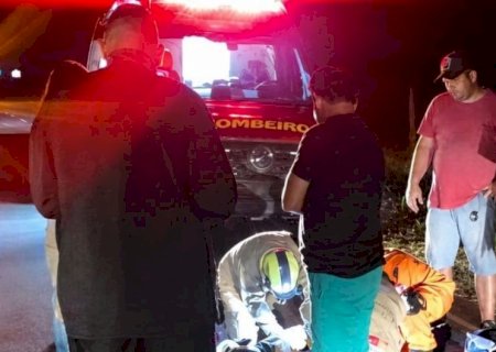 Ciclista cai na MS-134 e interdita rodovia entre Batayporã e Nova Andradina