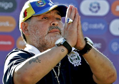 Começa novo julgamento sobre morte de Maradona na Argentina