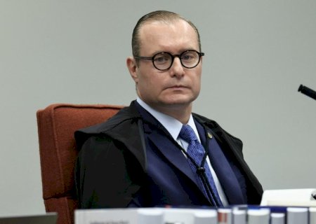 Zanin acompanha Mendonça e vota por rejeitar ação sobre monitoramento de jornalistas e parlamentares