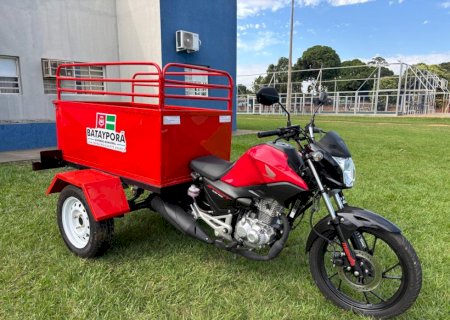 Sademat recebe motocarga para complementar serviços de coleta em Batayporã