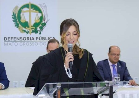 Justiça permite que detenta vá para casa cuidar de filha com câncer