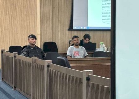 Júri condena homem a 14 anos por matar desafeto com golpes de foice