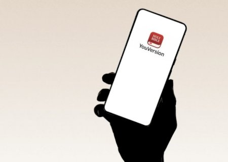 Tradução polêmica em app da Bíblia revolta usuários