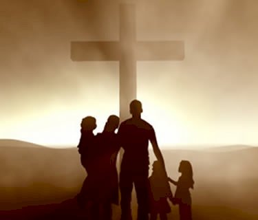 Família: O Alicerce da sociedade e o refúgio dos nossos dias