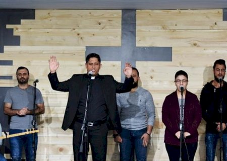 Muçulmanos se convertem após terem visões de Jesus