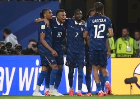 Rodada de hoje da Copa tem França, Bélgica e Uruguai x Espanha