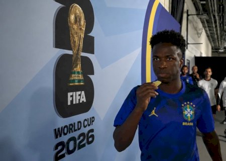 Entenda por que Vini Jr come abacaxi antes de entrar em campo pelo Brasil na Copa