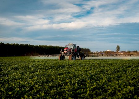 Entrega de fertilizantes cresce 1,6% no ano enquanto produção nacional recua 14,4%