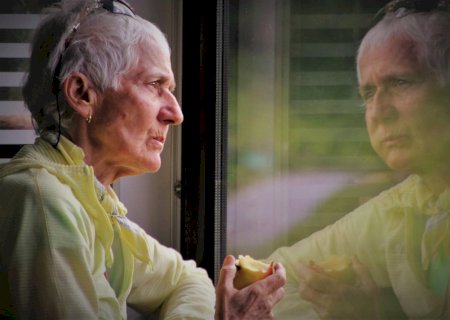 Alzheimer: exames de sangue poderão ser usados por clínicos gerais