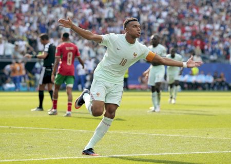 Mbappé chega a 20 gols, encosta em Messi e mira recorde histórico da artilharia da Copa; veja ranking