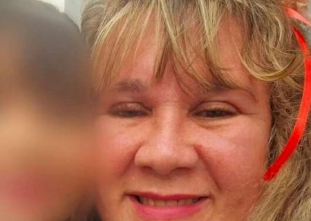 Em silêncio, familiares se despedem da 16ª vítima de feminicídio do ano