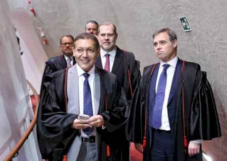 O que há por trás das mudanças de posição de Nunes Marques e Mendonça no TSE