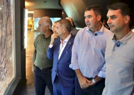 Flávio Bolsonaro não deve vir a Mato Grosso do Sul durante a campanha