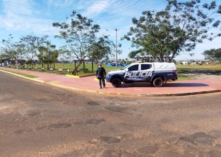 Polícia Militar conduz homem até a delegacia por violência doméstica em Ivinhema