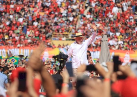 Na véspera do 7 de setembro, Lula se contrapõe a Flávio e faz aceno sobre soberania