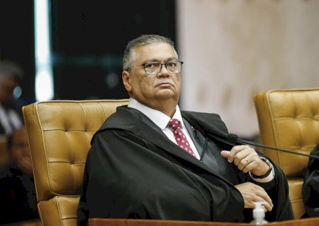 Dino manda PF apurar 'interferência indevida' em processo da CVM sobre o Master