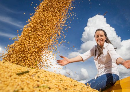 Agricultura 4.0 pode ampliar desigualdades entre mulheres rurais, aponta estudo