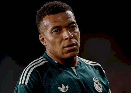 Mbappé explica gesto com camisa em apoio a Ceuta: “Sou humano”