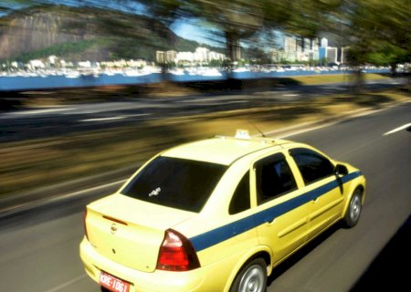 Torcedor argentino paga R$ 30.000 em táxi em São Paulo e motorista diz que era 'gorjeta'