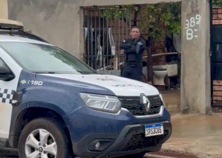 Irmão diz que espingarda caiu durante guerra de travesseiros e matou menina de 10 anos