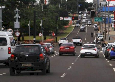Licenciamento de veículos com placa final 0 vence nesta sexta-feira