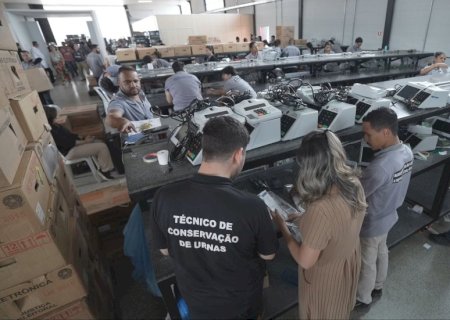 Quase 1 milhão de brasileiros que vivem no exterior foram às urnas; veja como foi o domingo de votação pelo mundo