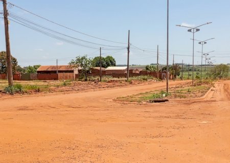 Deputado Zé Teixeira pede asfalto em Nova Andradina e policiamento em Bonito