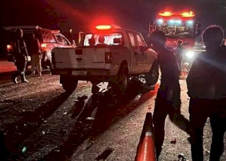 Motociclista morreu ao tentar contorno e ser arremessado sob viatura penal