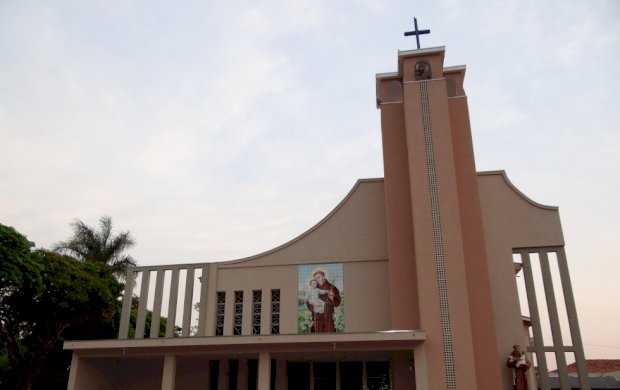 Festa do Padroeiro Santo Antônio reforça tradição e fé em Batayporã-MS