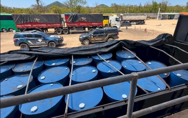 Receita Federal retém 15 toneladas de solvente usado no refino de cocaína