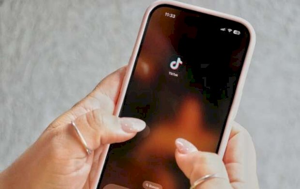 Jovem é preso por estupro após marcar encontro com adolescente no TikTok